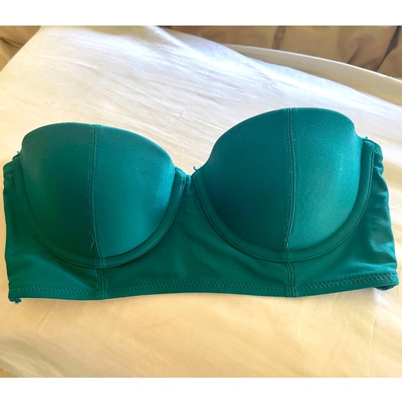 Victoria Secret Bikini Top - Picture 1 of 2